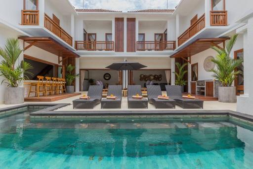 Villa Lima - 5 bdrs, BBQ, Living room with Ac and private pool - Housity