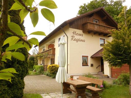 Gästehaus Regina - Housity
