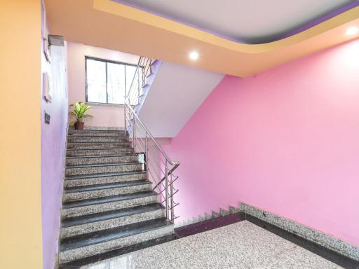 OYO Flagship Hotel Red Velvet - Housity