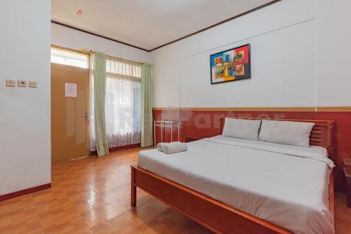 Seruni Guest House Near Alun Alun Lembang Mitra RedDoorz - Housity