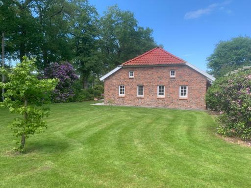 Unter Eichen - Housity