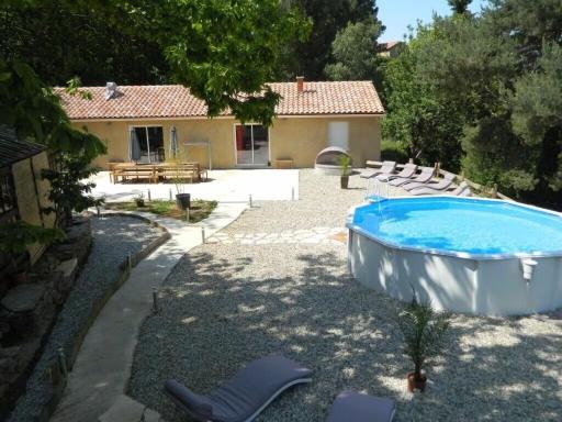 Gîte Cévennes de plein pied tout confort avec piscine privative 12 pers - Housity