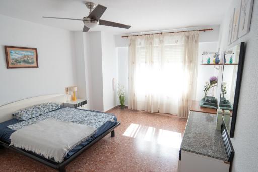 An apartment in Xeraco with 3 bedrooms, located near beach and Gandia - Housity