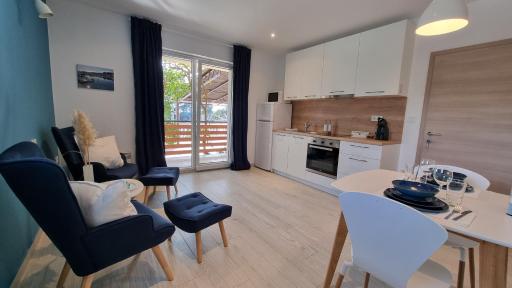 Apartments Suha Punta - Villa Babalonija - Housity