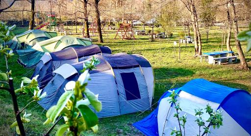 Kamping Lakoza - Housity