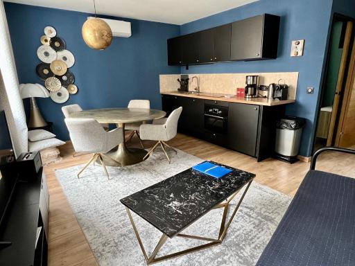 Le grand clocher de Cassis - Housity