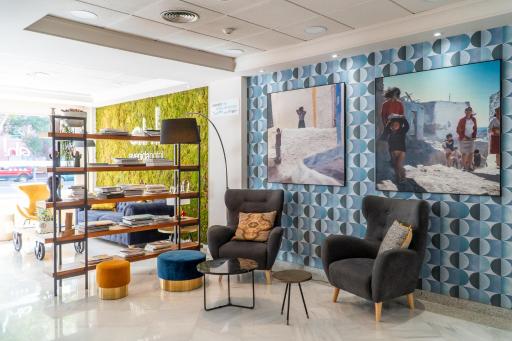 Avenida Hotel - Housity