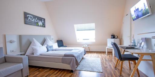 Hotel Hangelar - Housity