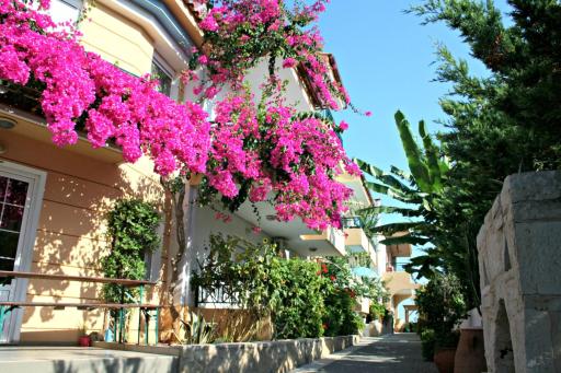 Minoica Beach Apartments - Housity