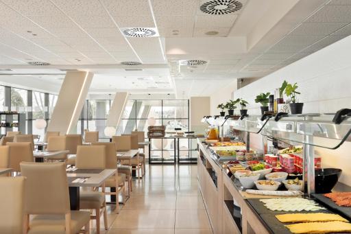 Hotel Best 4 Barcelona - Housity