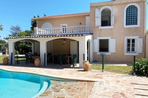 Villa du bonheur maison avec piscine - Housity