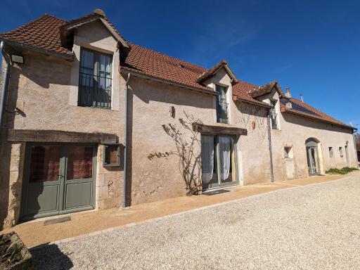 Domaine paisible au cœur du Berry, proche Parc de la Brenne, 6 chambres, cheminée, idéal familles - FR-1-591-200 - Housity