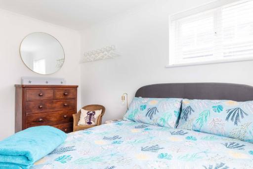 Six By The Sea - Housity