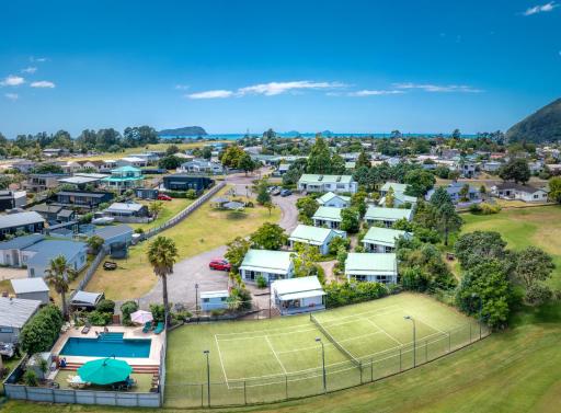 Pauanui Pines Motor Lodge - Housity