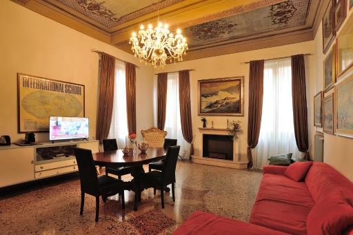 Anna's House - Hizvo