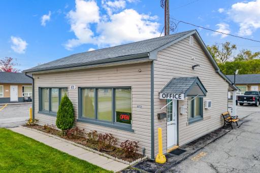 Nights Inn Owen Sound - Housity