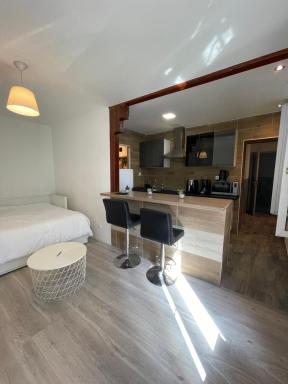 ✭✭✭ Appartement chaleureux proche PARIS ✭✭✭ - Housity