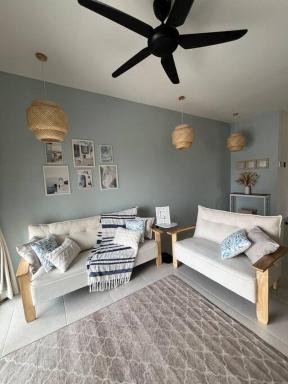 Coastal Vacation Home - Housity