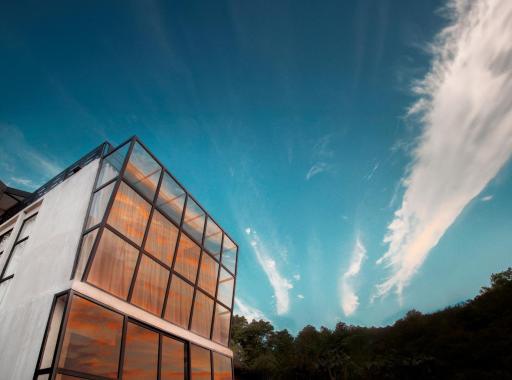 Flores Passport House - Housity