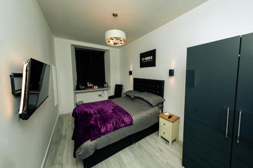 CHEERZ Apartments - Housity