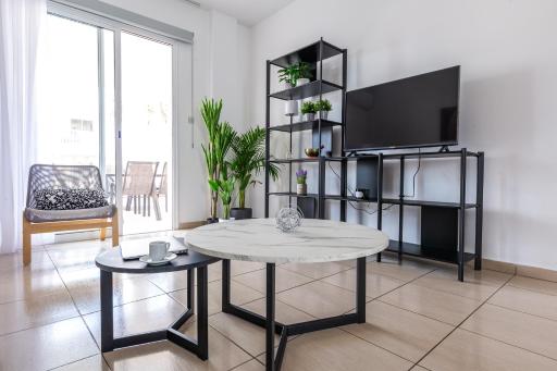 Beautiful 2 bed apartment in Paphos Cyprus - Housity