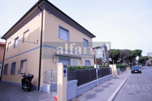 Luisa Levante, 100 mt dal mare, clima, spazio esterno, wifi - Housity