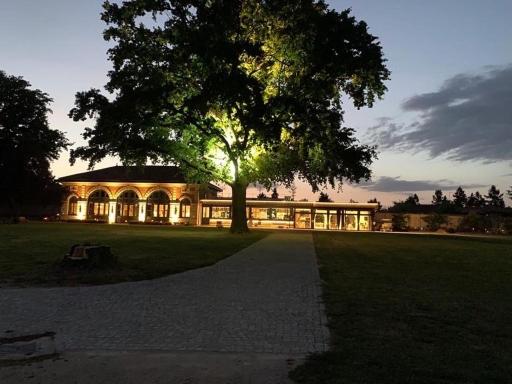 ORANGERIE de CHATEL-Selection FIGARO & ELLE Magazine - Housity