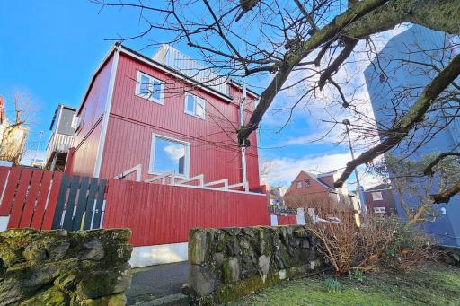Rooftop Haven in the Heart of Tórshavn! - Housity