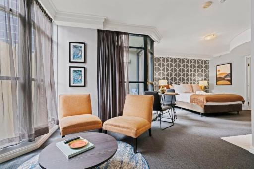 Quiet City Abode - Housity