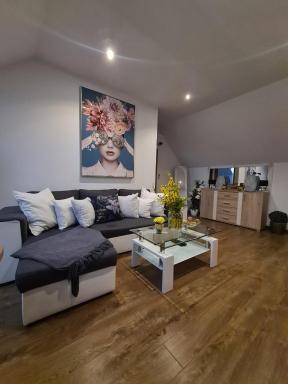 APARTMENT ZVONÁRSKA with PARKING - Housity