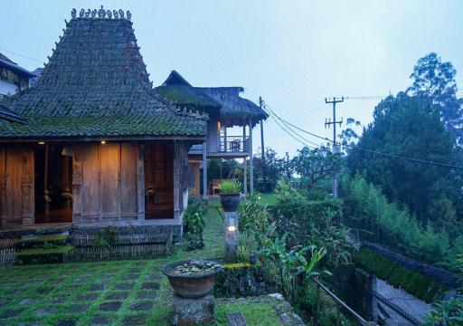 Baleluhur Villa Ciwidey - Housity