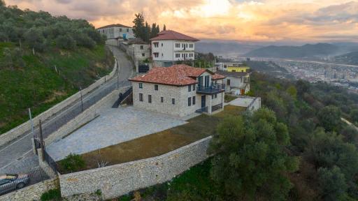 Villa Balliu - Hizvo