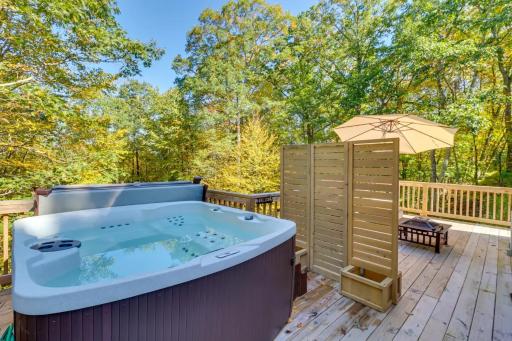 Pocono Getaway A frame Cabin w/ Hot Tub Sauna - Housity