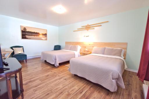 Jacques Cartier Motel - Housity