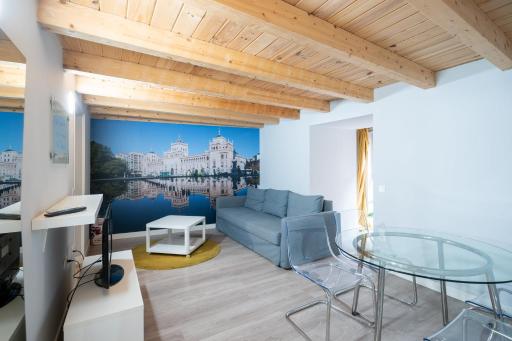 Apartamentos GO - Leopoldo Cano Center - Housity