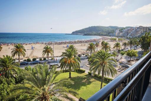 Hotel Neptuno - Housity