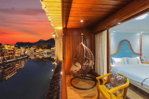 Fenghuang Ancient Town Lazy Cat Riverside Inn - Hizvo