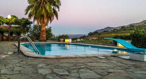Quinta da Padrela Winery House - Housity