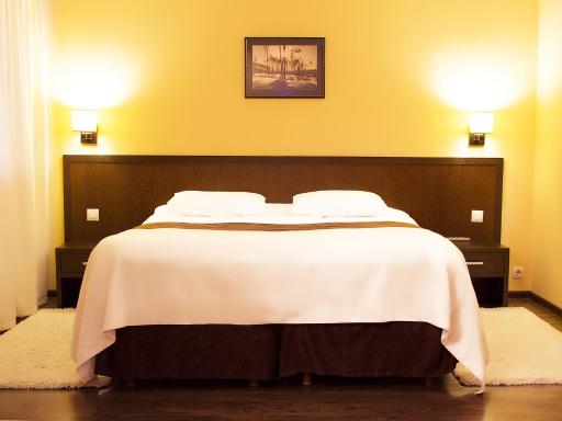 69 Parallel - 3 housing - Housity