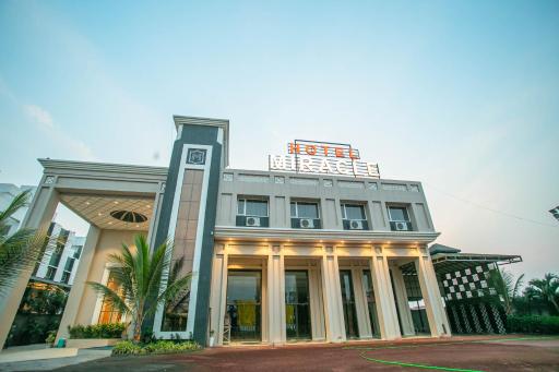 Hotel Miracle 2KM FROM MAHAKAL TEMPLE - Housity