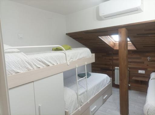 Bejar Alojamiento La Plaza - Housity