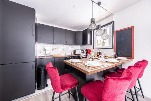 Disney Skyline Suite - Housity