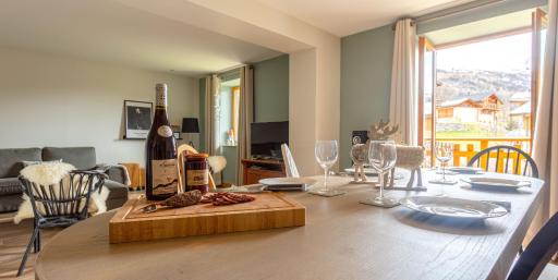 Chalet Mariejo, Sauna et Charme Alpin - Housity