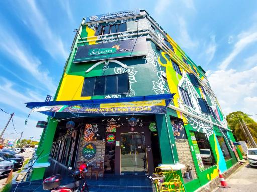 Salaam Suites Hotel - Housity