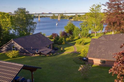 Gemütliches Ferienhaus in Borgstedt mit Terrasse, Grill und Garten - Housity