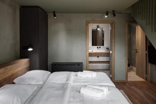 Hillview Hotel Grandvoir - Housity
