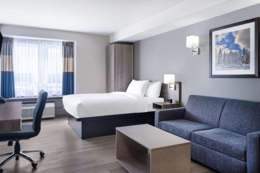 Microtel Inn & Suites by Wyndham Kanata Ottawa West - Housity