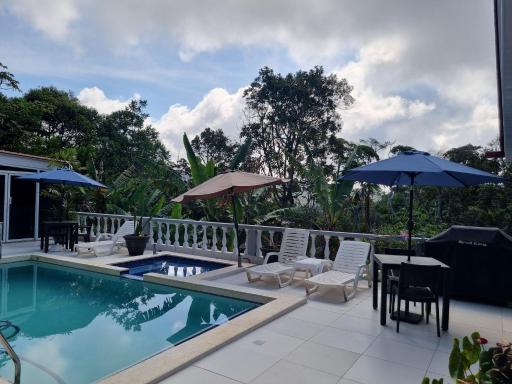 Villa Helena - Housity