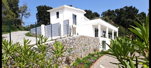 Tra Montagne e Mare - Housity