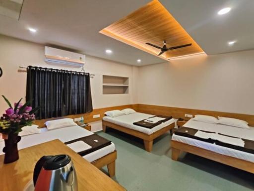 Hotel Shivansh Executive - Housity